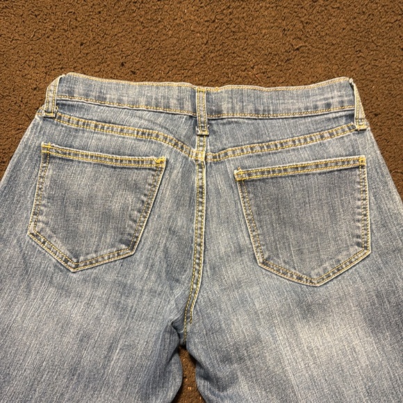 Old Navy Bootcut Jeans - Picture 3 of 4
